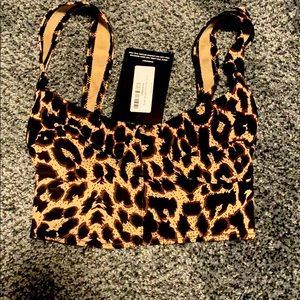 PrettyLittleThing Brown Leopard Print Crop Top